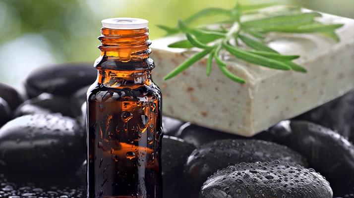 Teafaolaj a bőr rendellenességeinek kezelésében teafaolaj